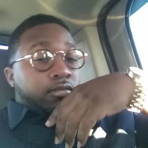 Meet your Posher, Deonte